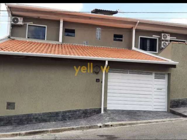 Casa de 150m² em Vila Cecilia - Mogi das Cruzes com 3 dormitórios e suíte por R$ 690.000