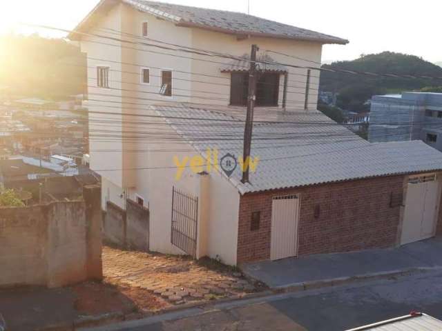 Casa em Jardim Monte Serrat, Santa Isabel: 3 dormitórios, 4 banheiros por R$ 800k - venda