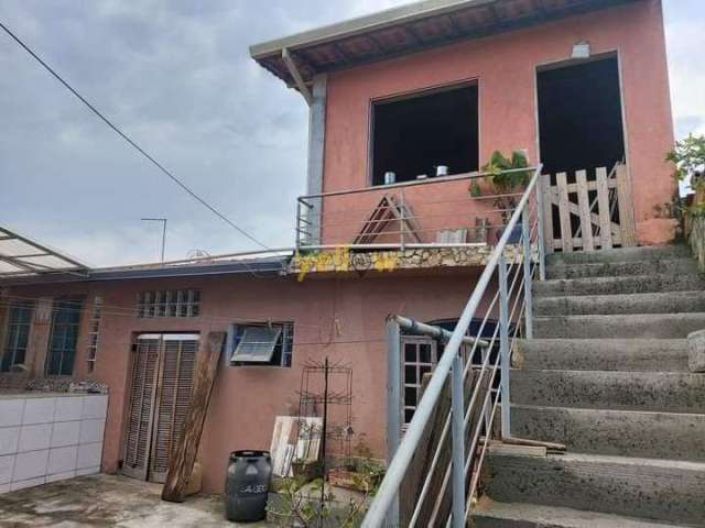 Casa à Venda em Jordanópolis - Arujá: 400m², 2 Dorms, R$900k