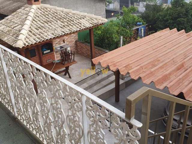 Casa à Venda em Mirante do Arujá: 2 Dorms, 242m²