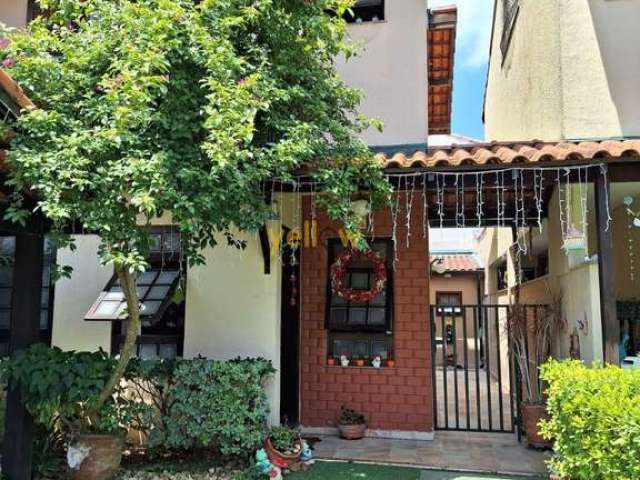 Casa 3 Dormitórios em Vila Mogi Moderno - R$750.000