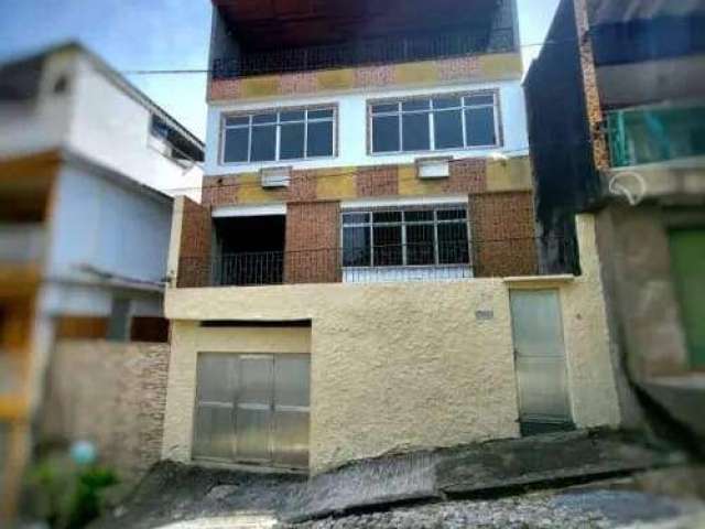 Casa com 4 quartos, 1 suite master, na Freguesia, em Jacarepagua