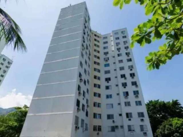 Apartamento com 2 quartos no Camorim, em Jacarepagua