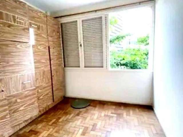 Apartamento com 2 quartos e dependencia completa na Tijuca