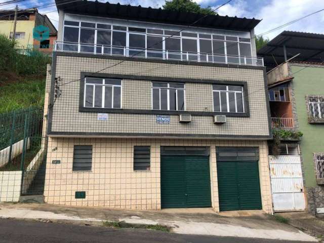 Casa com 3 dormitórios à venda, 195 m² por R$ 399.000,00 - Costa Carvalho - Juiz de Fora/MG