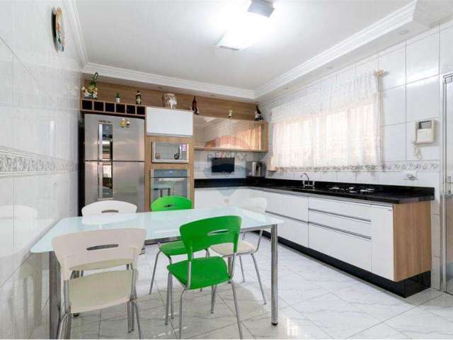 Sobrado à Venda no Bairro do Limão, Zona Norte de São Paulo com 2 Dormitórios, 4 vagas e 155m² R$ 580.900,00