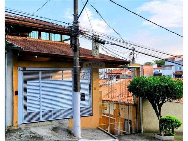 Casa moderna com outras quatro casas para investimento! Na Zona Norte de São Paulo