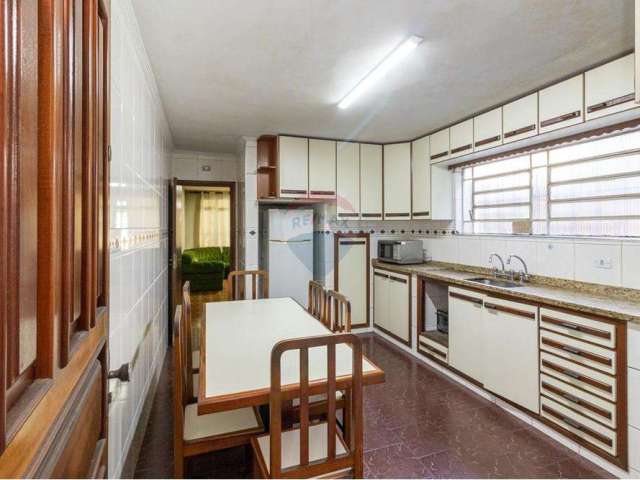 Sobrado Residencial/Comercial à venda da Cachoeirinha com 2 dormitórios e 6 Vagas Cobertas e com 12m de Frente R$ 629.000,00