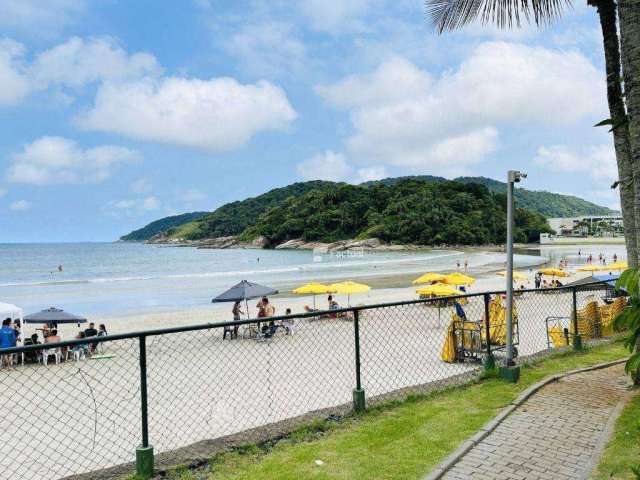 Casa com 4 dormitórios à venda, 350 m² por R$ 7.800.000,00 - Praia de Pernambuco - Guarujá/SP