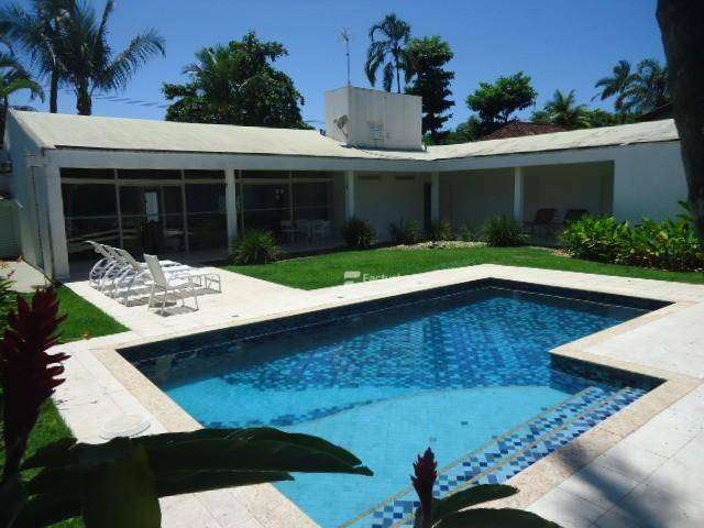 Casa com 5 dormitórios à venda, 300 m² por R$ 1.800.000,00 - Balneário Praia do Pernambuco - Guarujá/SP