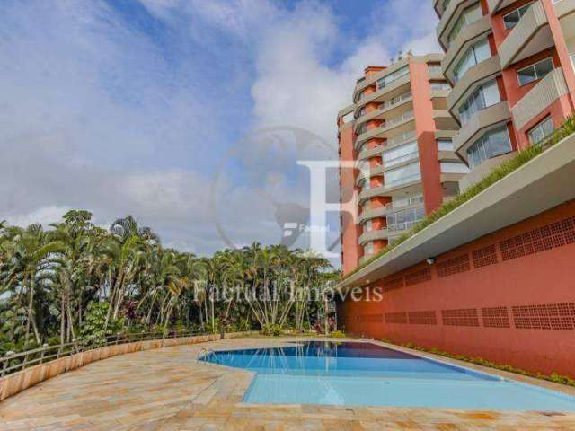 Apartamento com 3 suítes à venda de 237 m², Morro Sorocotuba - Guarujá/SP