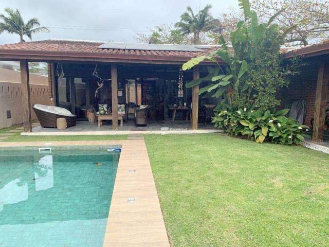 Casa com 5 dormitórios à venda, 679 m² por R$ 1.500.000,00 - Praia de Pernambuco - Guarujá/SP