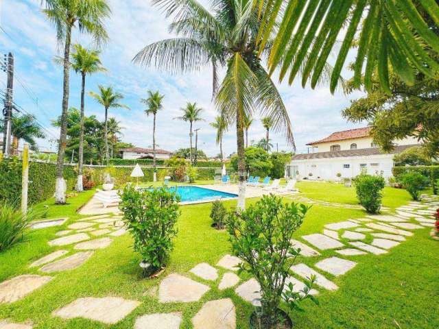 Casa à venda na Enseada - Guarujá, SP.