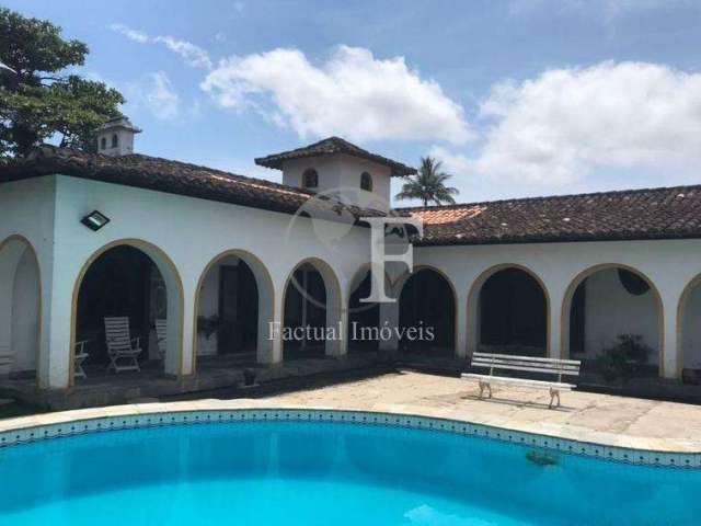 Casa com 3 dormitórios à venda, 380 m² por R$ 1.200.000,00 - Praia de Pernambuco - Guarujá/SP