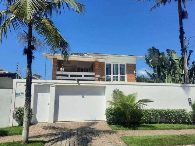 Casa com 6 dormitórios à venda, 200 m² por R$ 1.350.000,00 - Praia de Pernambuco - Guarujá/SP