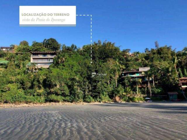 Terreno à venda na praia de Iporanga no Guarujá.  Último terreno com vista e acesso a` praia.