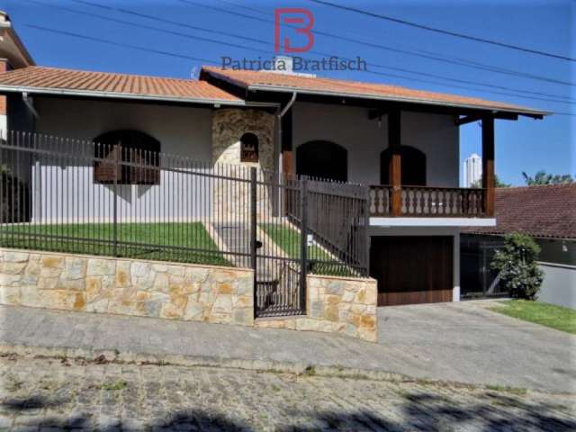 Casa com 3 quartos à venda na Vila Nova, Blumenau , 275 m2 por R$ 1.500.000