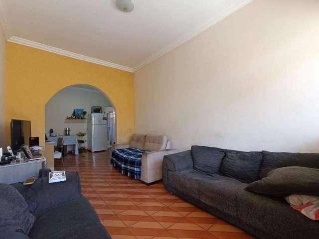 Casa à venda, 4 quartos, 1 suíte, 6 vagas, Milionários - Belo Horizonte/MG