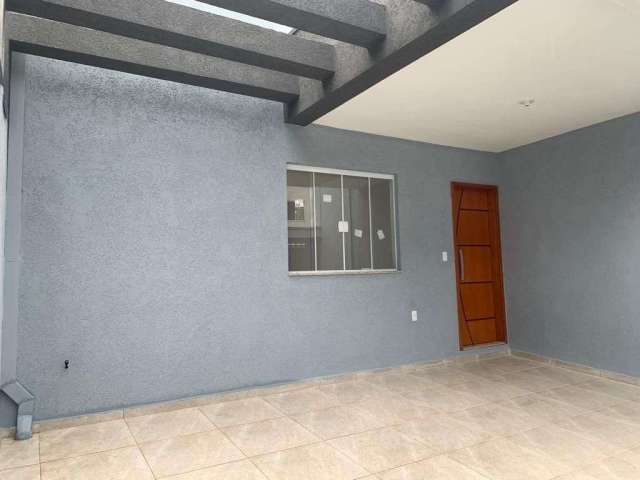 Casa com 2 dormitórios à venda, 90 m² por R$ 320.000,00 - Shangri-lá - Pouso Alegre/MG