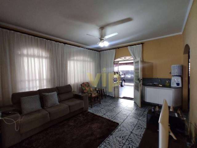 Casa com 3 dormitórios à venda, 169 m² por R$ 670.000,00 - Jardim Aureliano - Pouso Alegre/MG