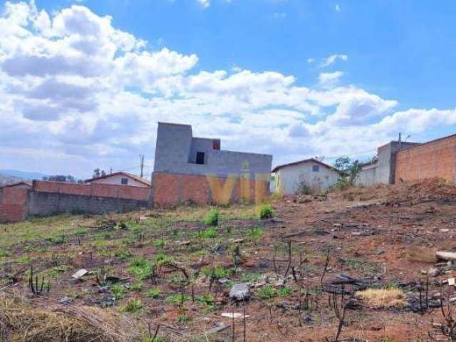 Terreno à venda, 270 m² por R$ 145.000 - Parque Real - Pouso Alegre/MG