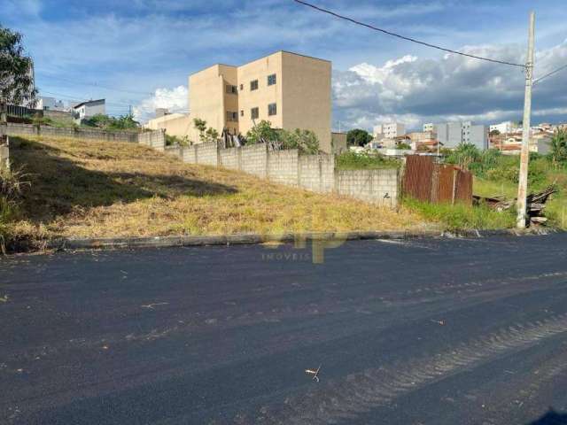 Terreno à venda, 300 m² por R$ 140.000,00 - Vergani - Pouso Alegre/MG