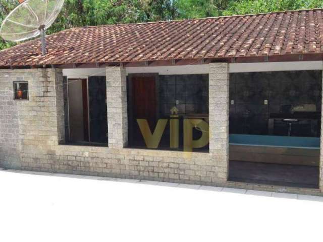 Casa com 3 dormitórios à venda, 174 m² por R$ 400.000 - Santo Expedito - Pouso Alegre/MG