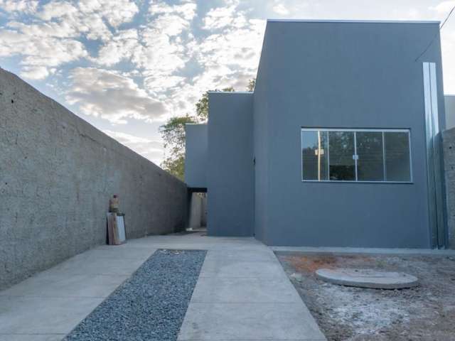 Casa à Venda no Residencial Lago de Cristal: Conforto e Estilo em Caldas Novas.