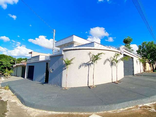 Casa de Esquina à Venda no Estância Itaguaí, Caldas Novas - GO