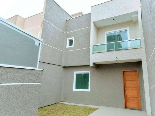 Sobrado com 127m², 3 dormt, 1 suíte, terraço, no Uberaba R$599.000,00