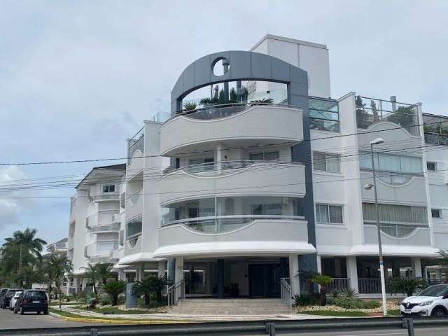 Belíssimo apartamento em Jurerê Internacional, apenas 600 metros da praia!