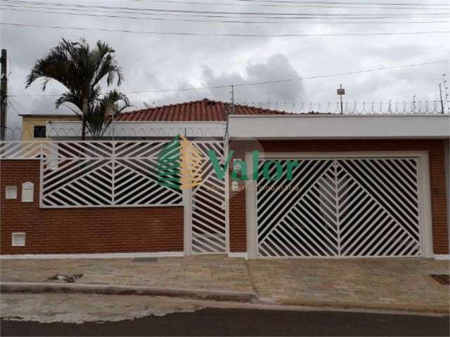 Casa térrea no Recreio dos Bandeirantes.