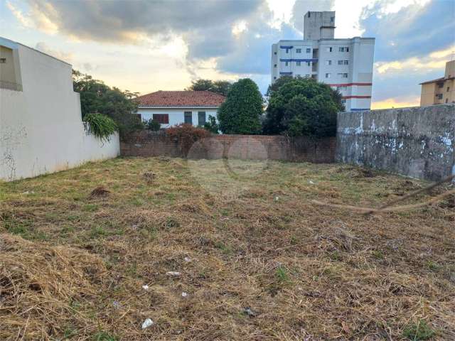 Terreno com 600,00 m².