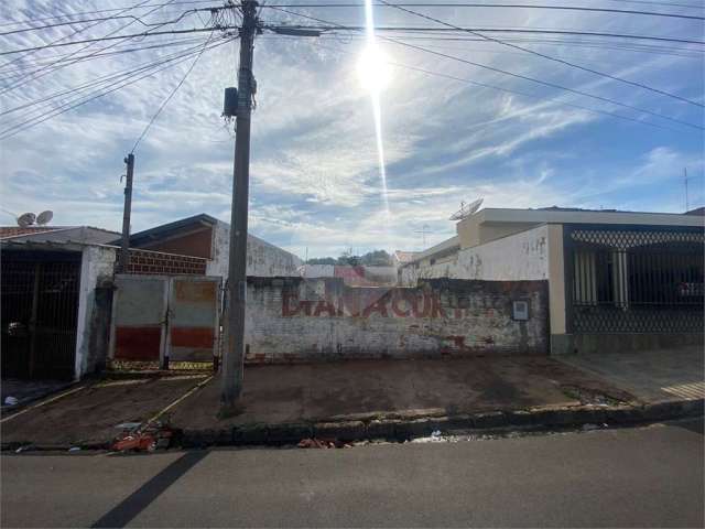 Terreno com 250,00 m² .