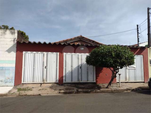 Casa no Jardimm real com mais de 208m² muito boa.