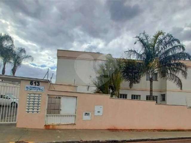 Apartamento com 2 dormitórios