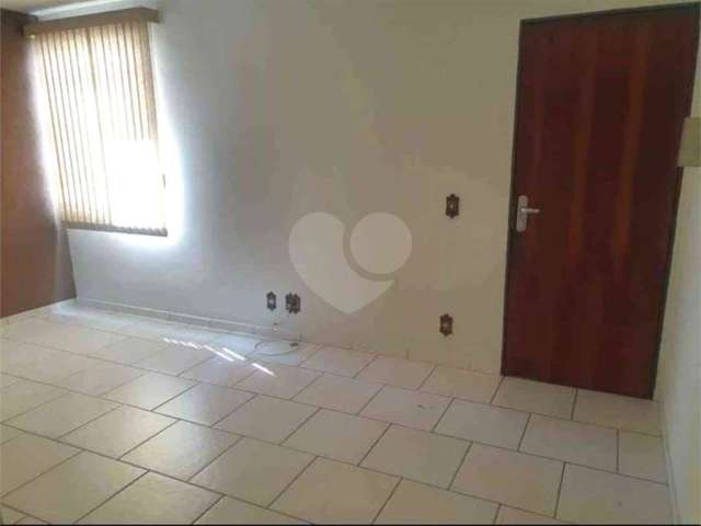 Apartamento no Condomínio Residencial Mazo