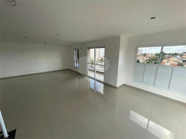 Cobertura duplex no Residencial Beatricce