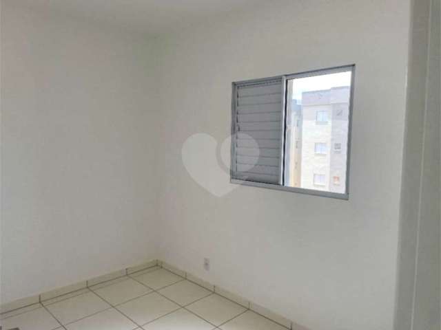 Apartamento no Condomínio Residencial Vila das Orquídeas.