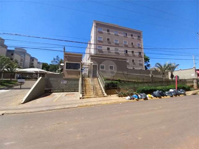 Apartamento no Condomínio Monte Olimpo .