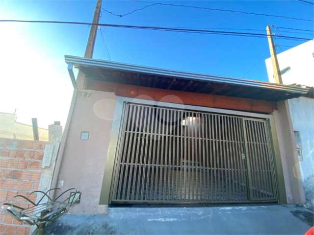 Casa para venda localizada no Jardim Medeiros