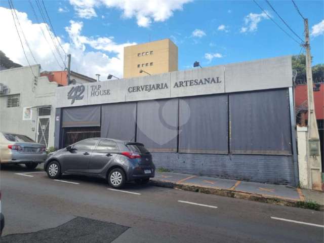 Casa Comercial no Centro .