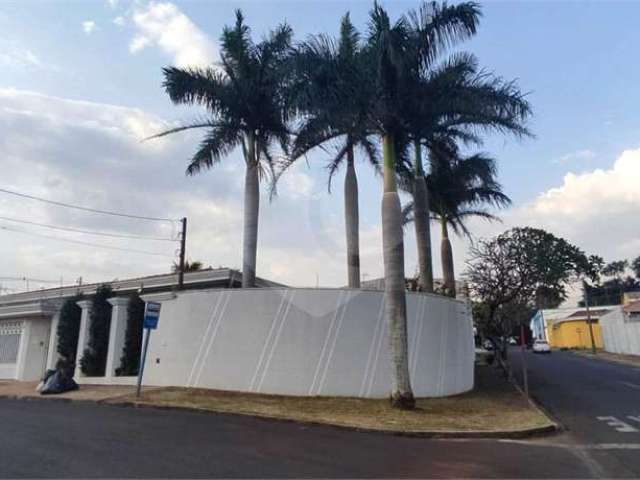 Casa para venda na Vila Carmem