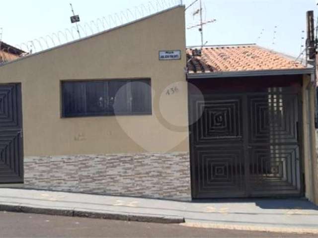 Casa térrea disponivel para venda ou locação