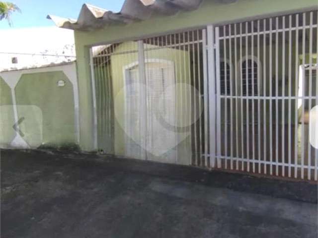 Casa térrea  para venda no bairro Vila Carmem