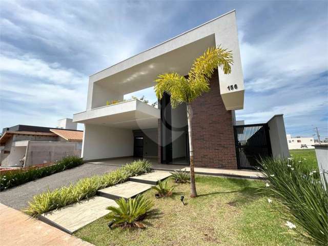 Casa/Condomínio Parque Faber IV