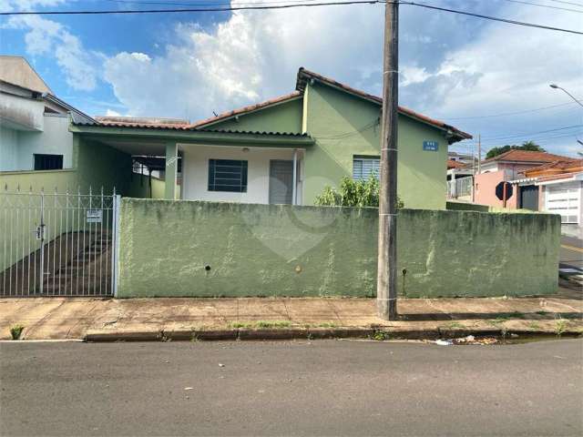 Casa térrea para venda na Vila Faria.