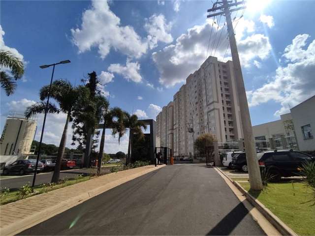 Apartamento para venda no Monte dos Pinheiros, próximo ao Shopping Iguatemi.