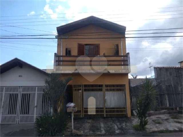 Casa residencial à Venda Santa Felícia com 3 Suítes