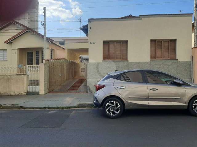 Casa térrea a venda na região central de São Carlos